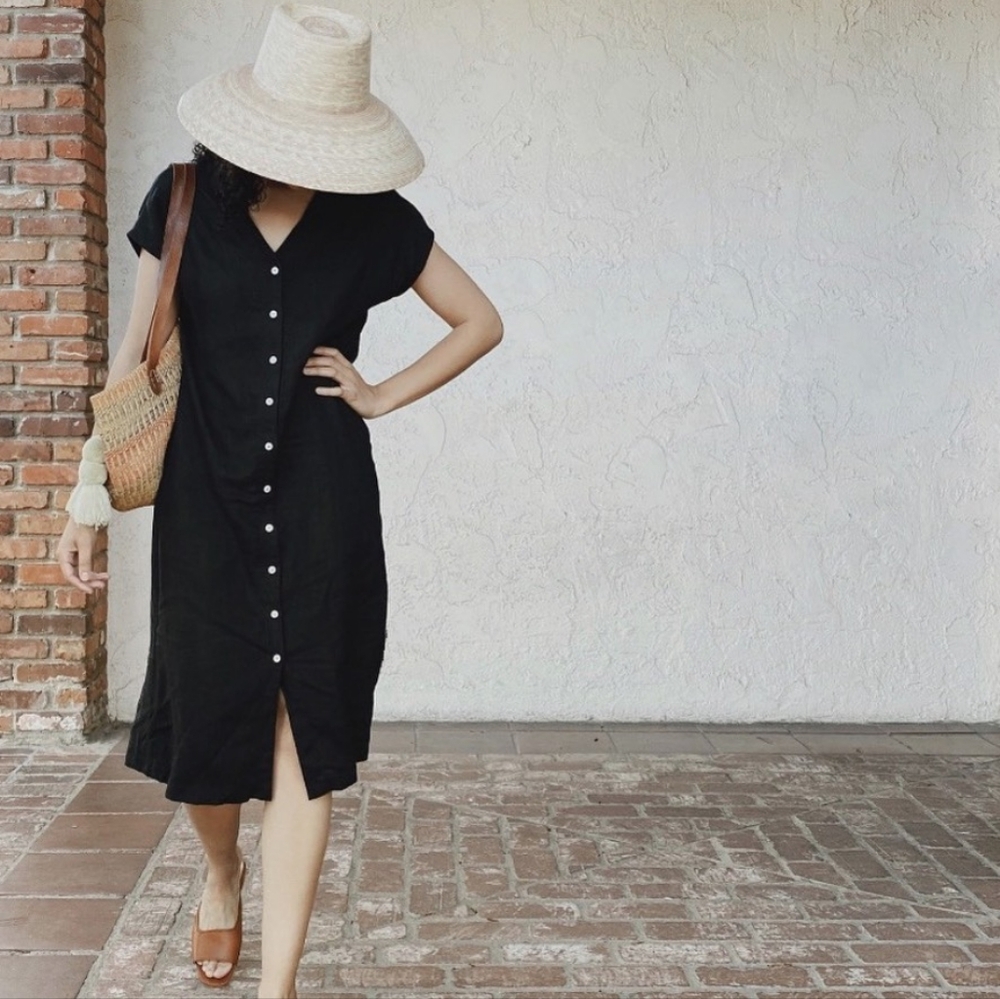 Discontinued Two Days Off Black 100% Linen Kaneko Button Down Dress Size M